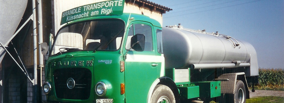 Lastwagen der Marke Saurer